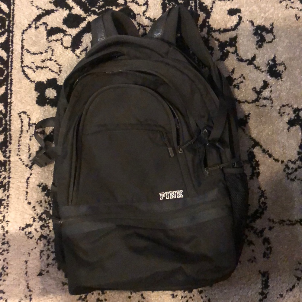 🖤🖤VS PINK COLLEGIATE BACKPACK🖤🖤